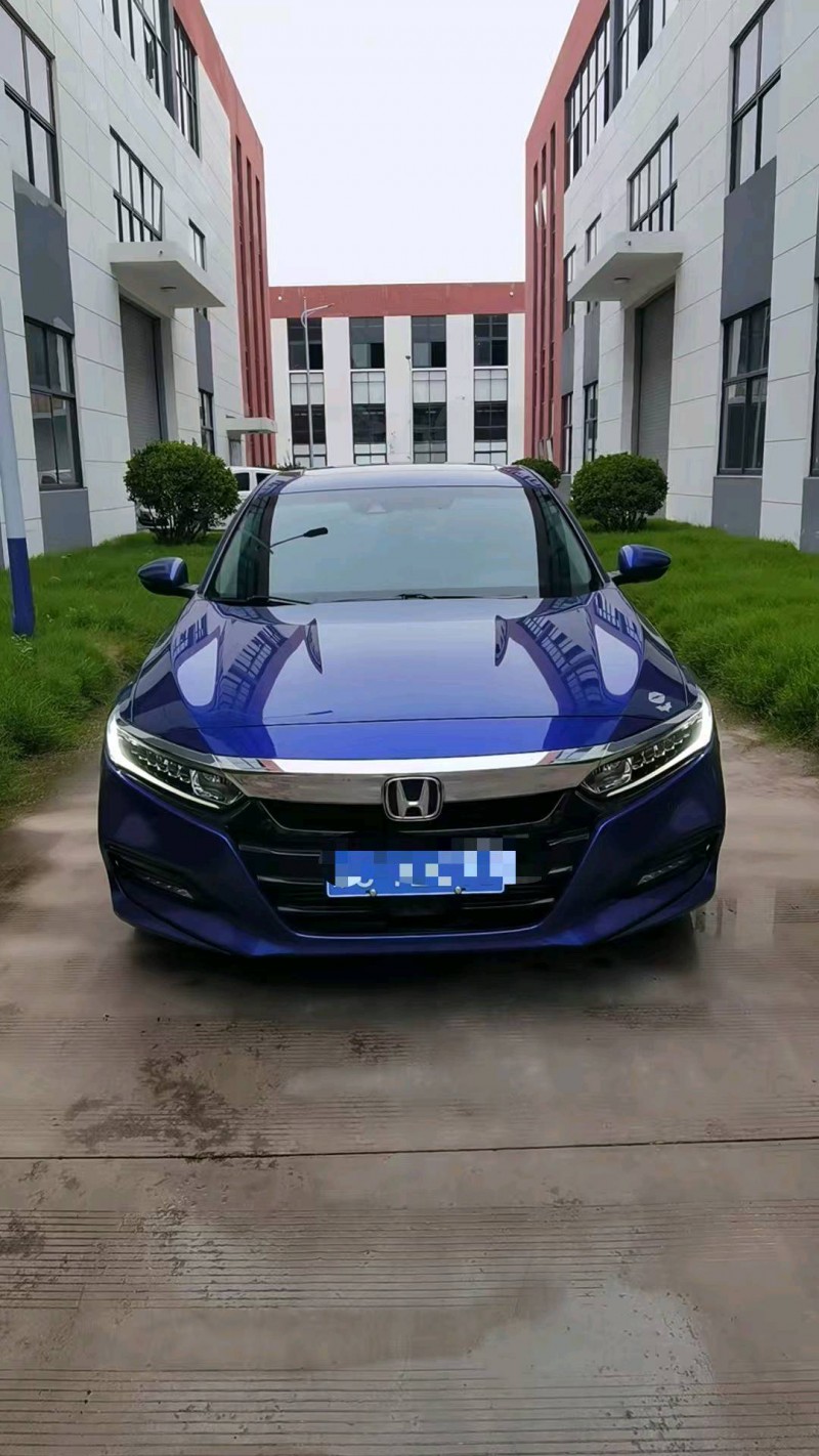 徐州18年本田雅阁1