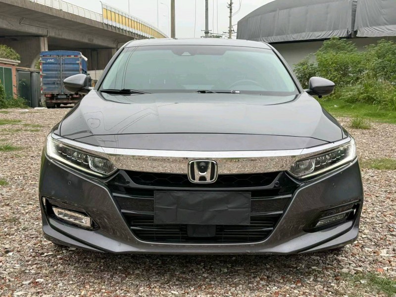 长沙21年本田雅阁1