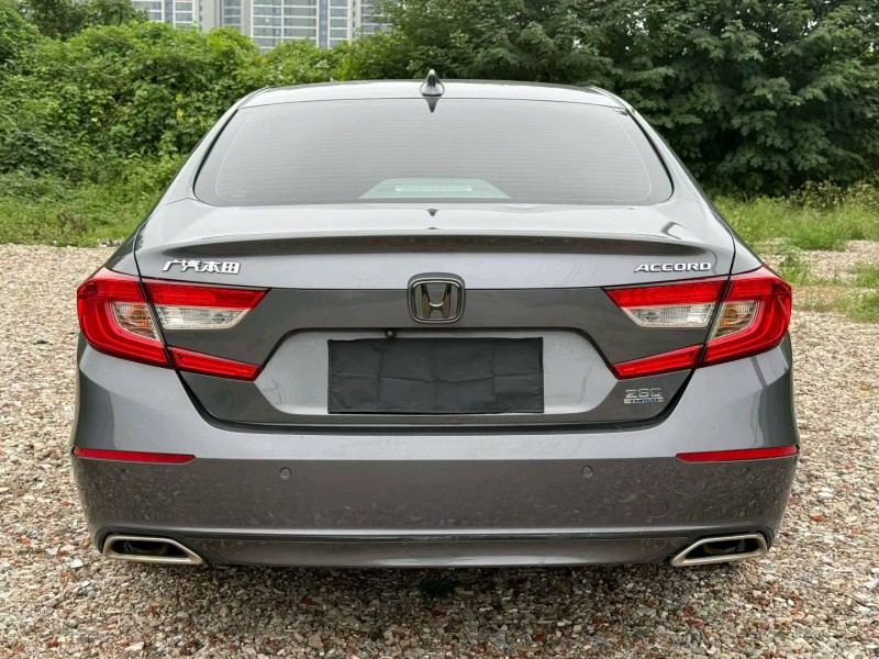 长沙21年本田雅阁9