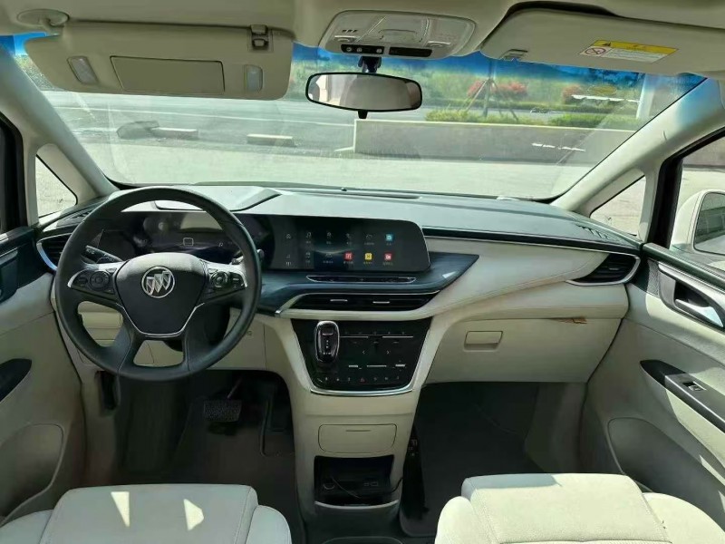 青岛25年别克GL84