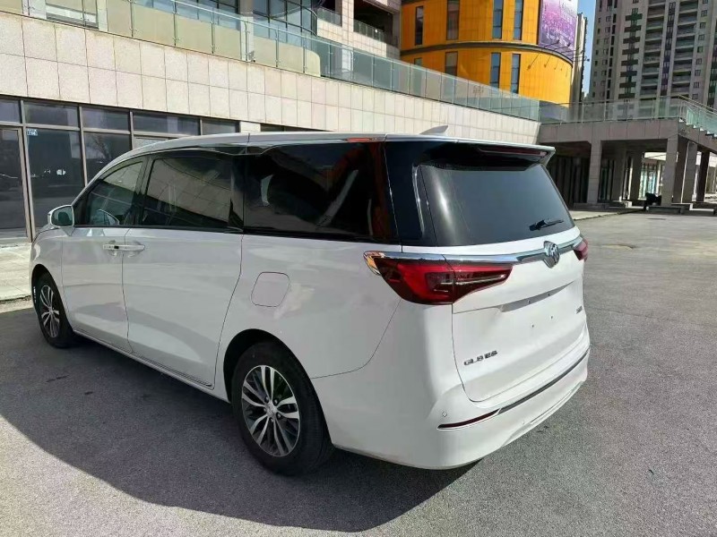 青岛25年别克GL87