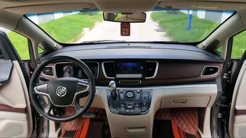 徐州16年别克GL85