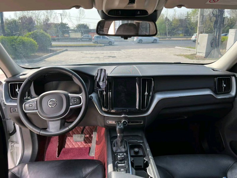 徐州20年沃尔沃XC604