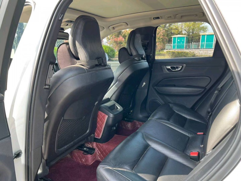 徐州20年沃尔沃XC605