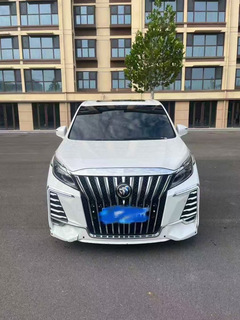 济南17年别克GL81