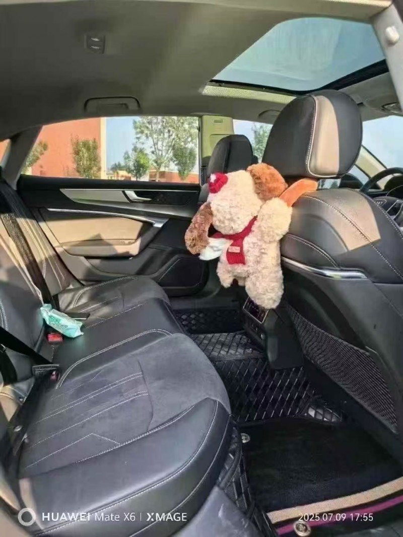 济宁22年奥迪A7L4