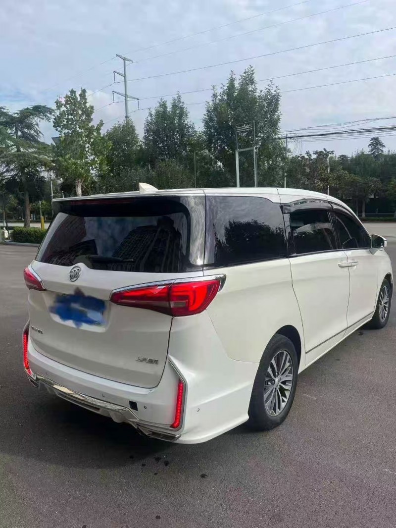 济南17年别克GL85