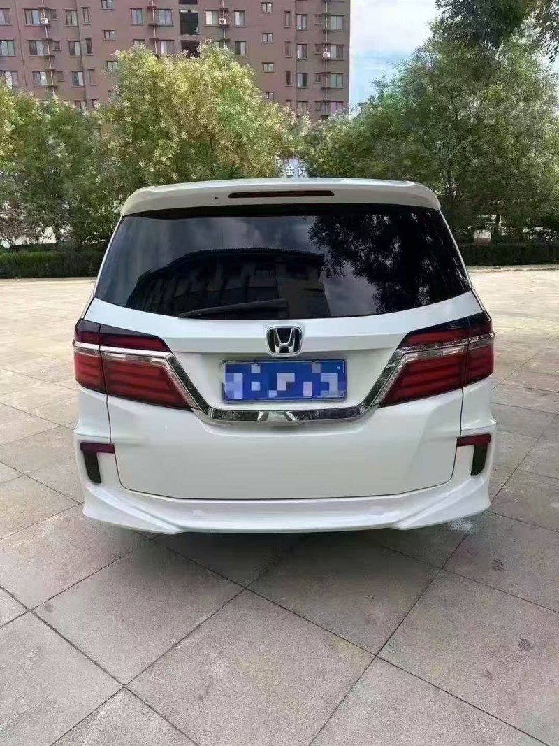 菏泽18年本田艾力绅7