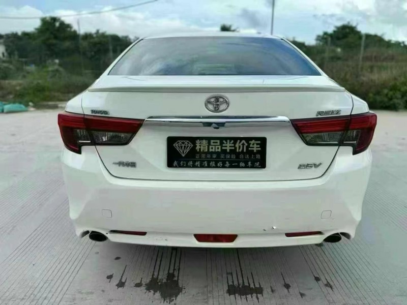 汕头17年丰田锐志9