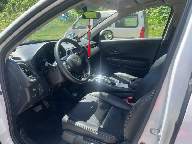 三明16年本田缤智4