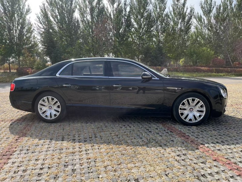 松原17年宾利飞驰3