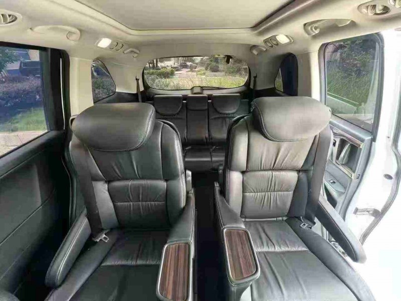 东莞18年本田艾力绅8