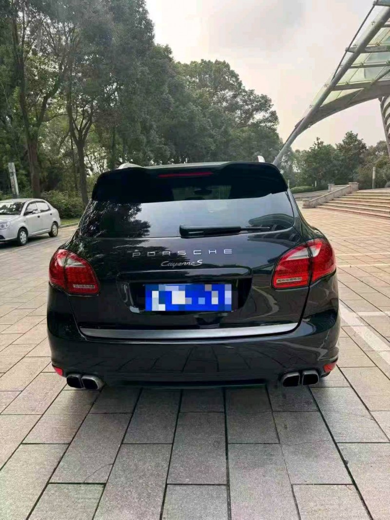 常州13年保时捷卡宴8