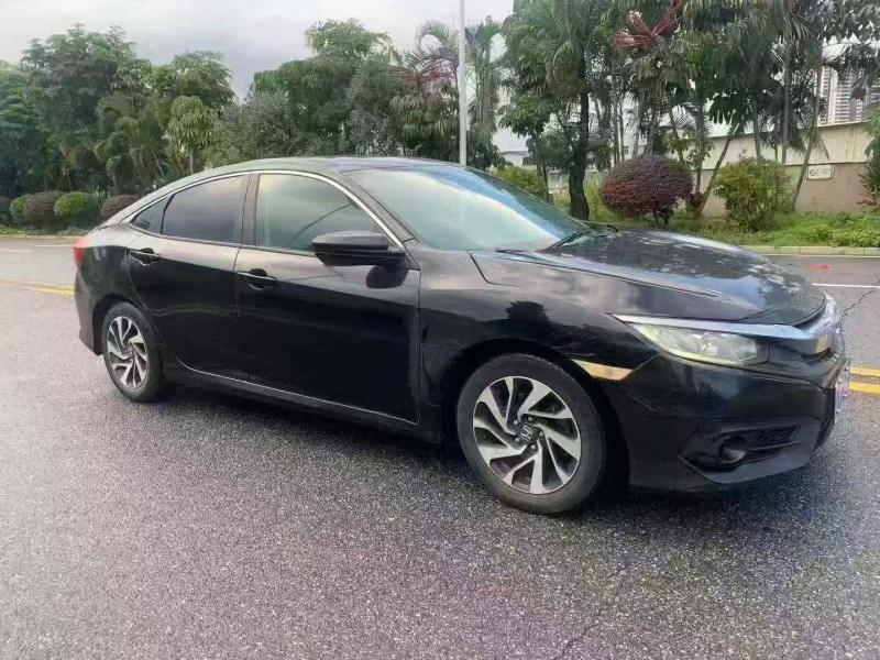 珠海17年本田思域2