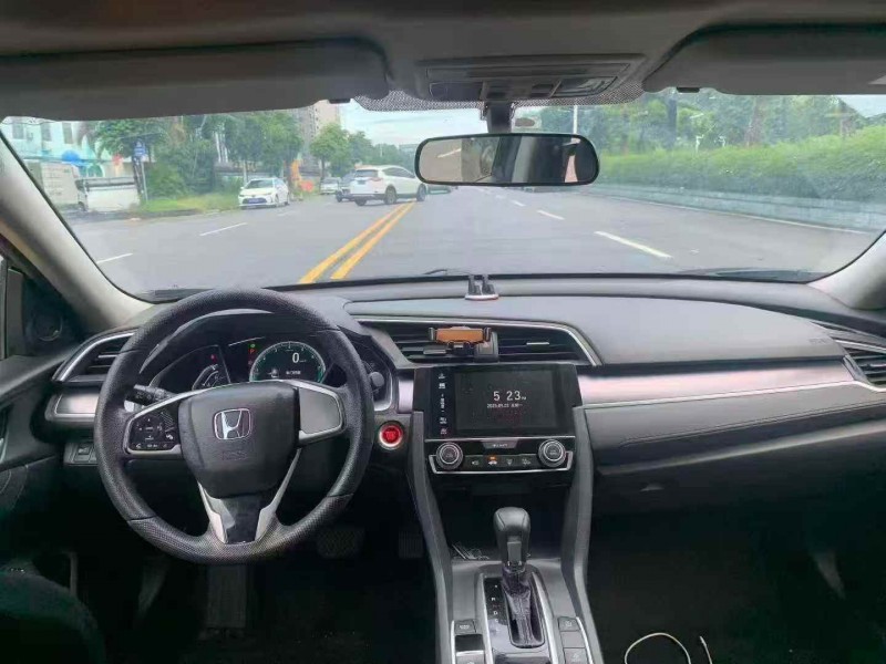 珠海17年本田思域4