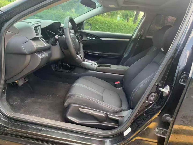 珠海17年本田思域6