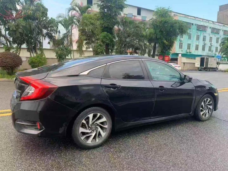 珠海17年本田思域9