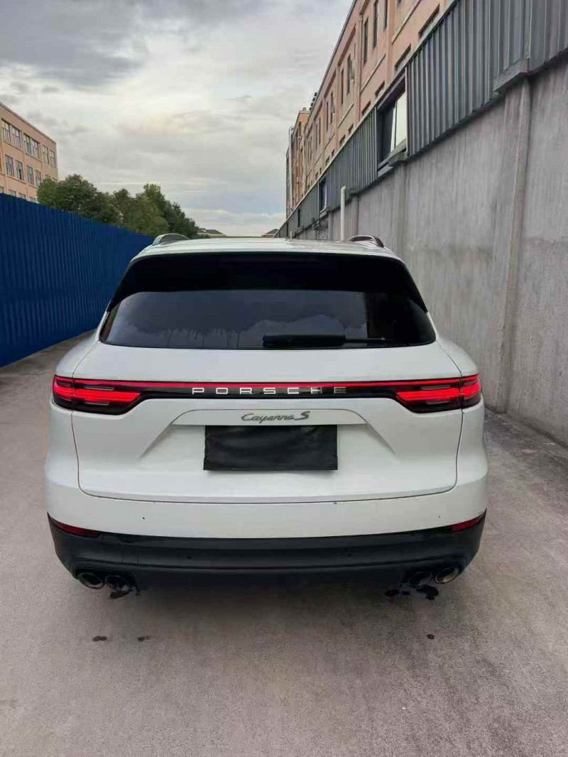 衢州19年保时捷卡宴9