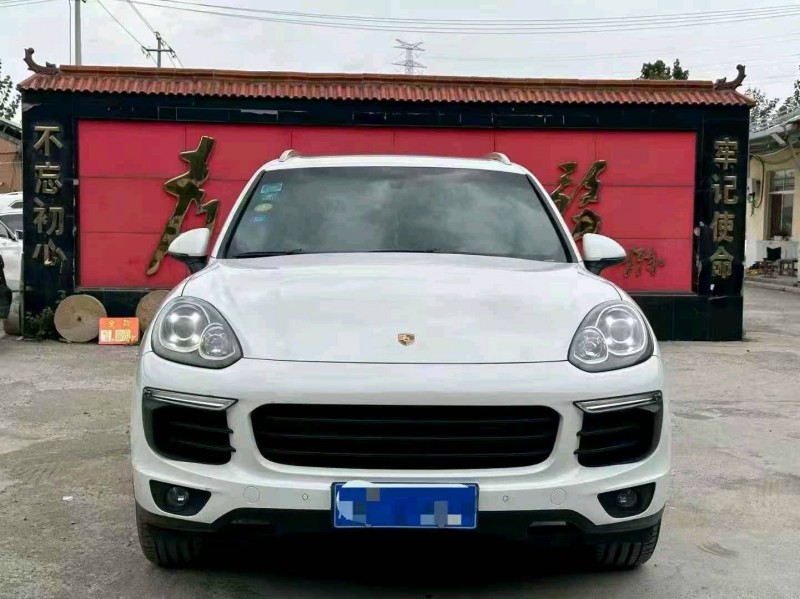淄博17年保时捷卡曼1