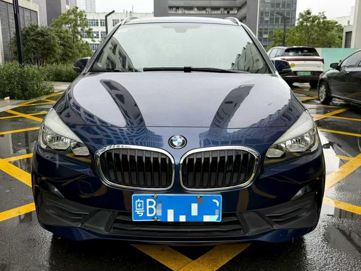 深圳19年宝马2系1