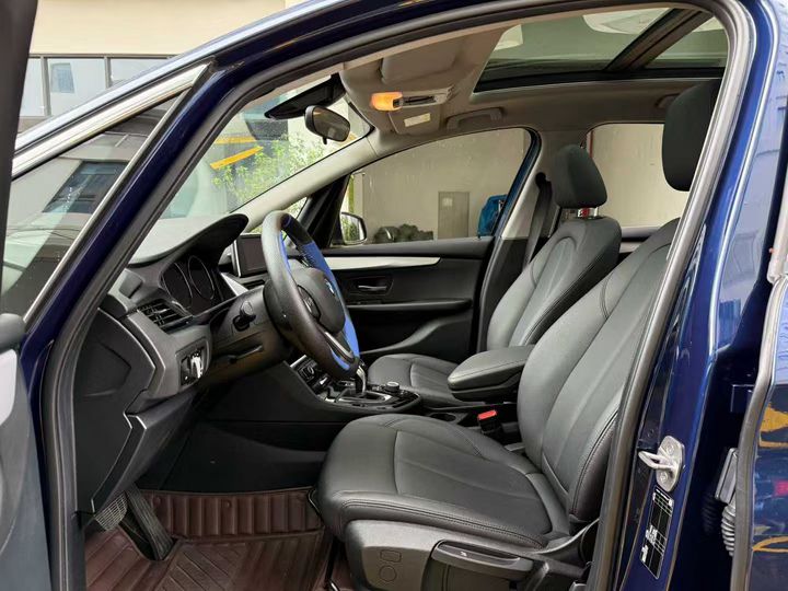 深圳19年宝马2系4