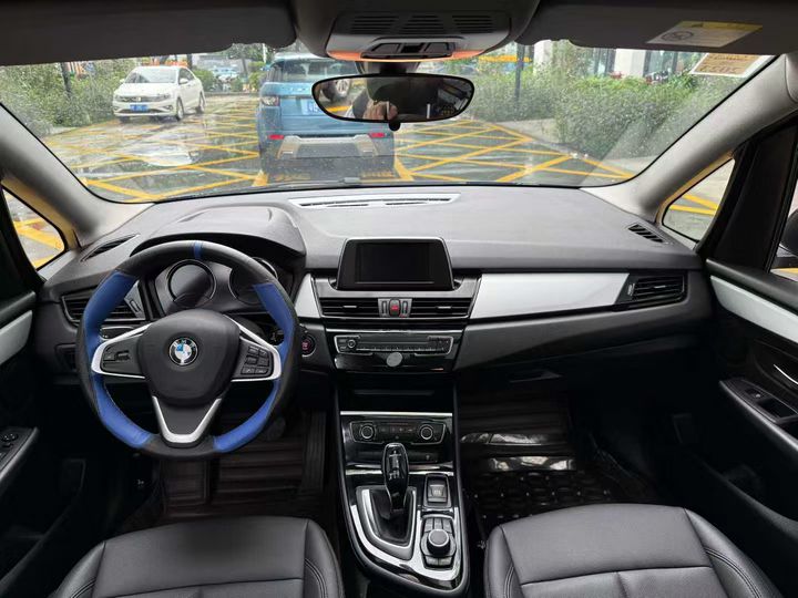 深圳19年宝马2系8