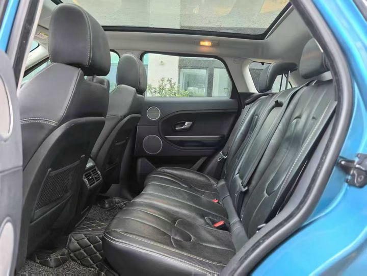 深圳14年路虎极光3