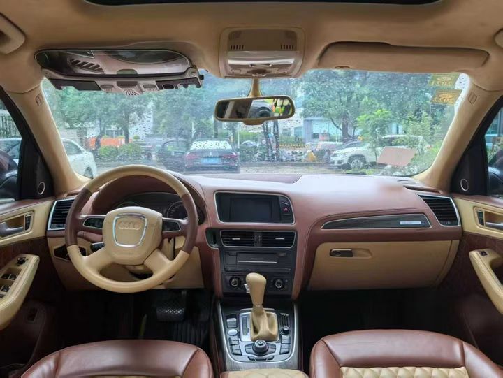 深圳10年奥迪Q56