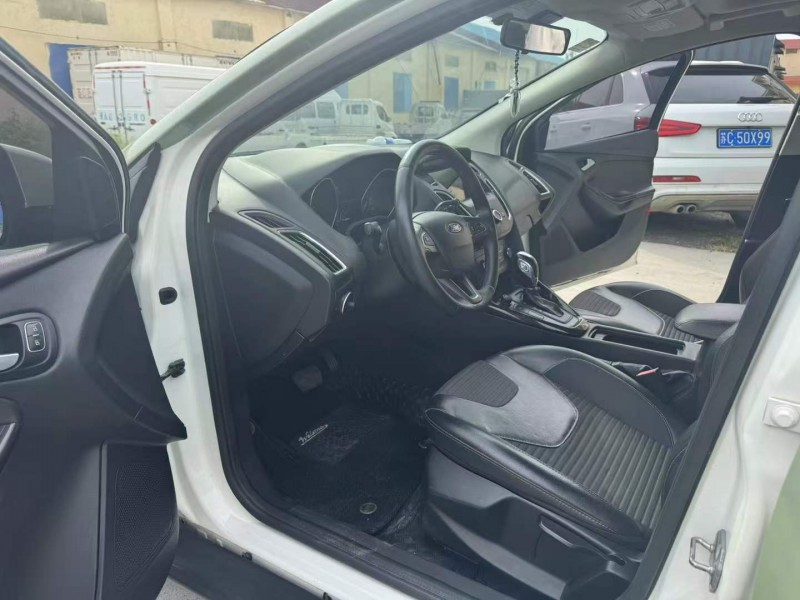 徐州16年福特福克斯5