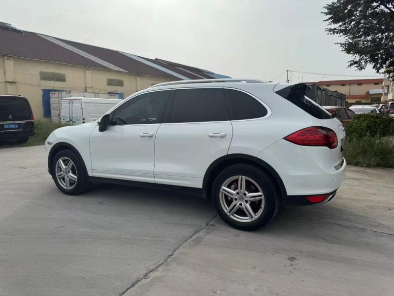 徐州14年保时捷卡宴3