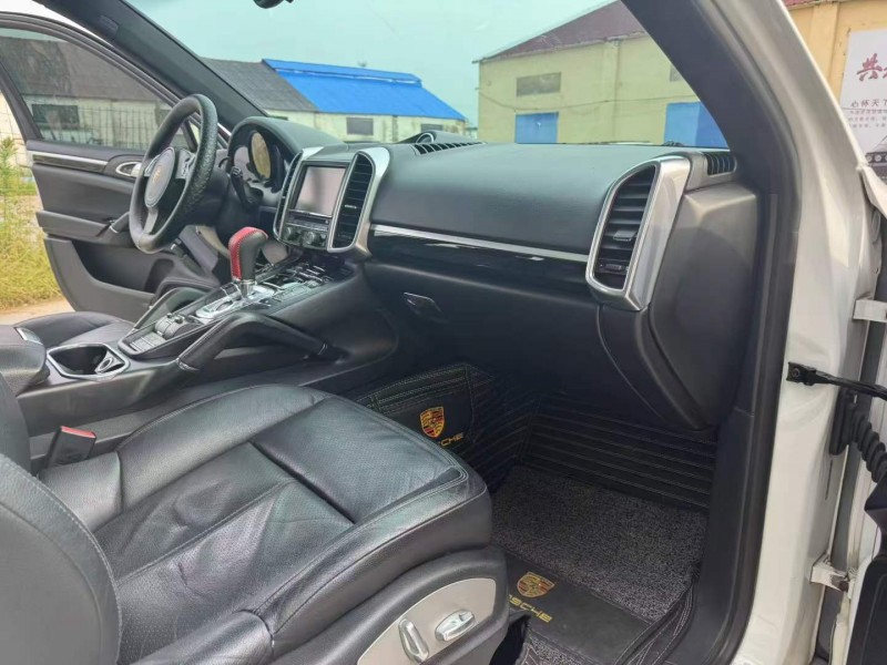 徐州14年保时捷卡宴4