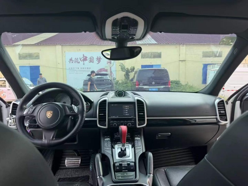 徐州14年保时捷卡宴7