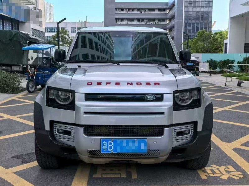 深圳23年路虎卫士1