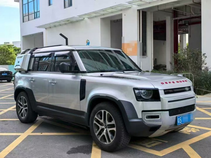 深圳23年路虎卫士3