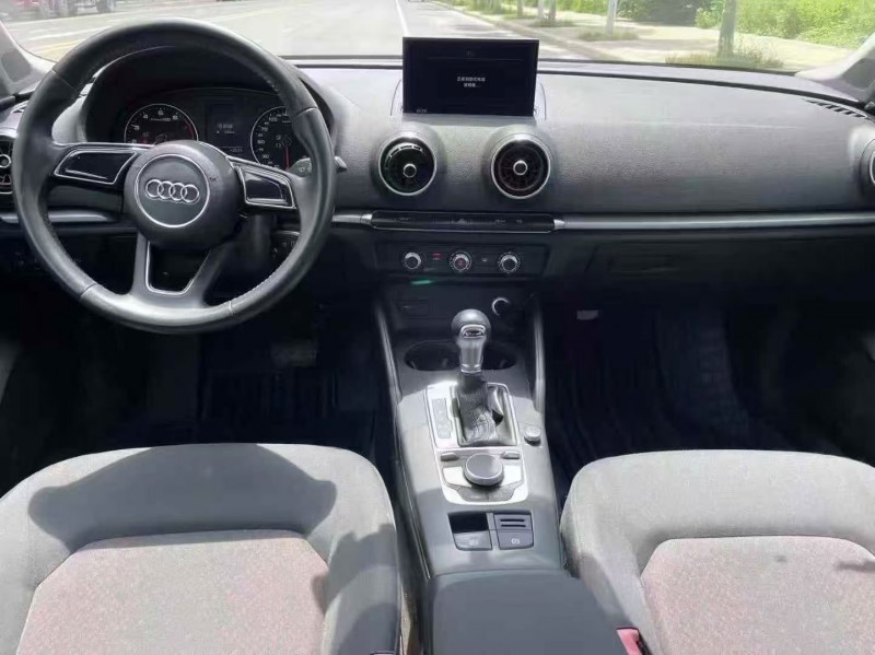 郑州17年奥迪A39