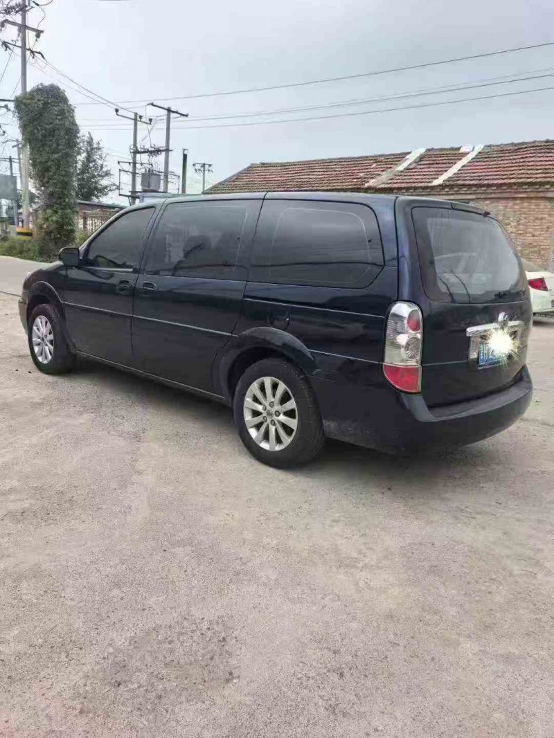 天津13年别克GL87