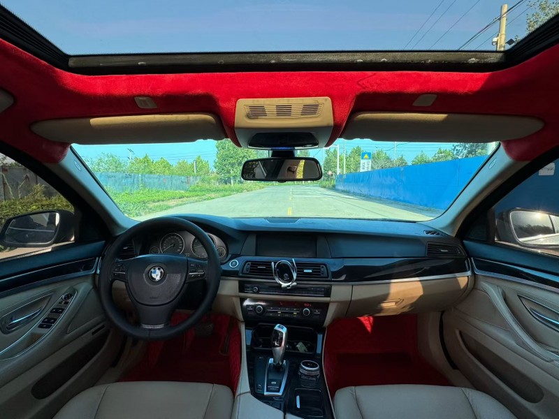 青岛12年宝马5系4