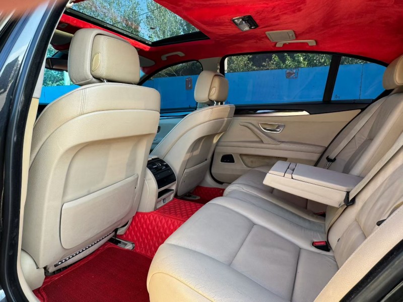 青岛12年宝马5系5