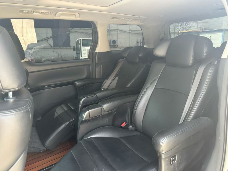 枣庄14年丰田埃尔法5