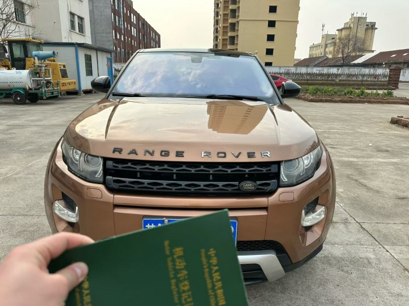 枣庄15年路虎极光1