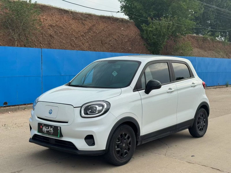 青岛23年零跑汽车T032