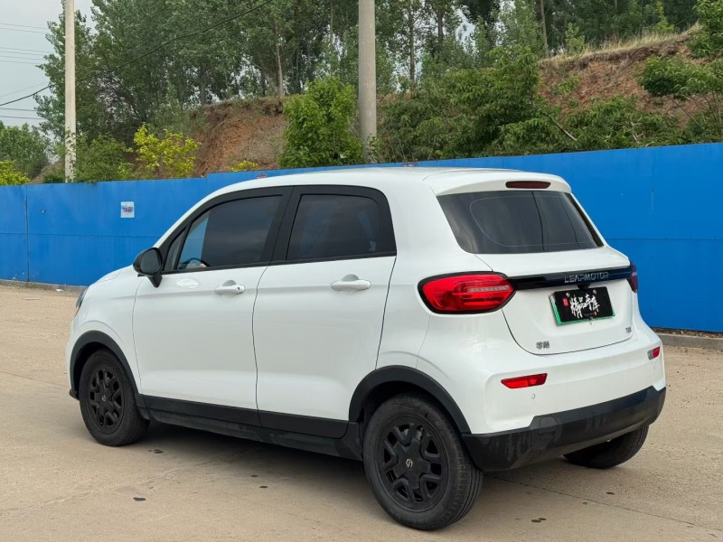 青岛23年零跑汽车T037