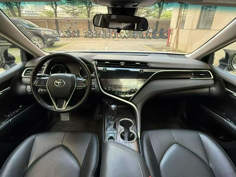 佛山20年丰田凯美瑞8