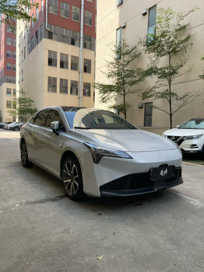 佛山22年传祺埃安S2