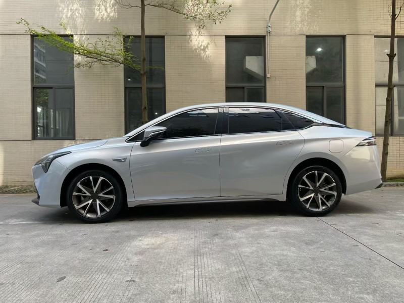 佛山22年传祺埃安S4