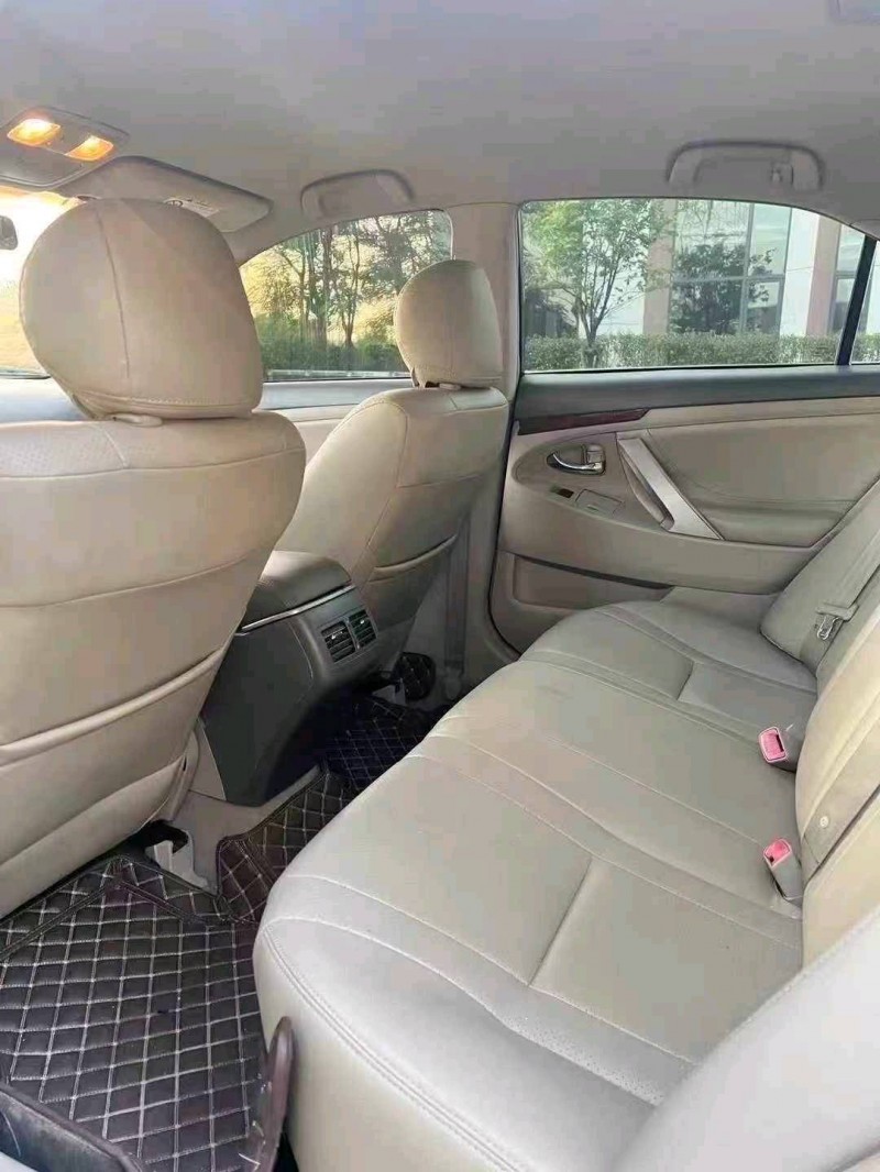 广州15年丰田凯美瑞7