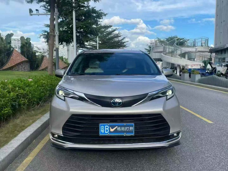 深圳23年丰田塞纳1