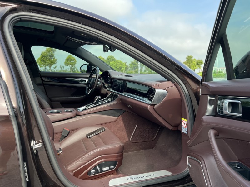 盐城18年保时捷帕拉梅拉6