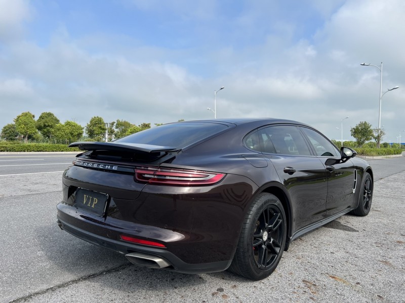 盐城18年保时捷帕拉梅拉8