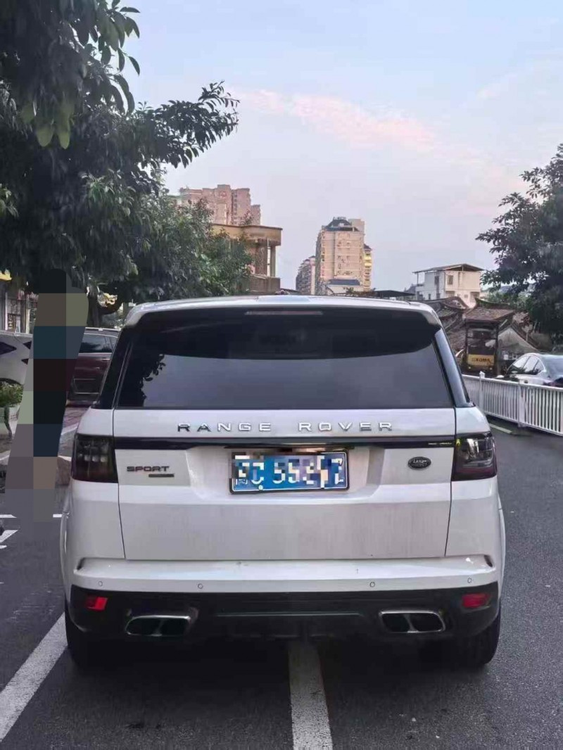 广州14年路虎揽胜运动9